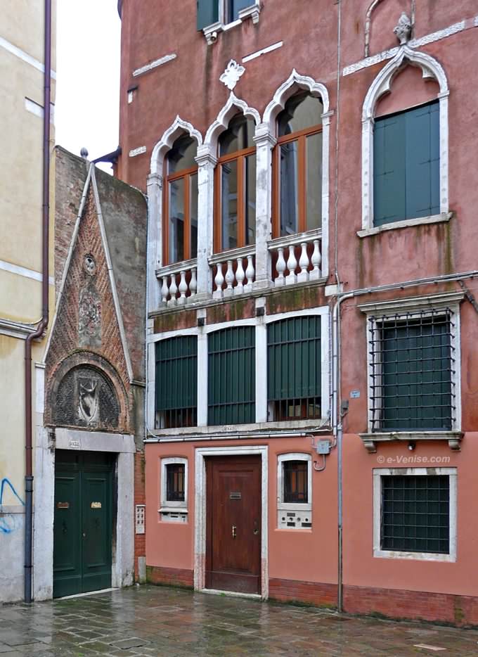 ca' Magno Campiello de la Chiesa paroisse de San Luca à Venise