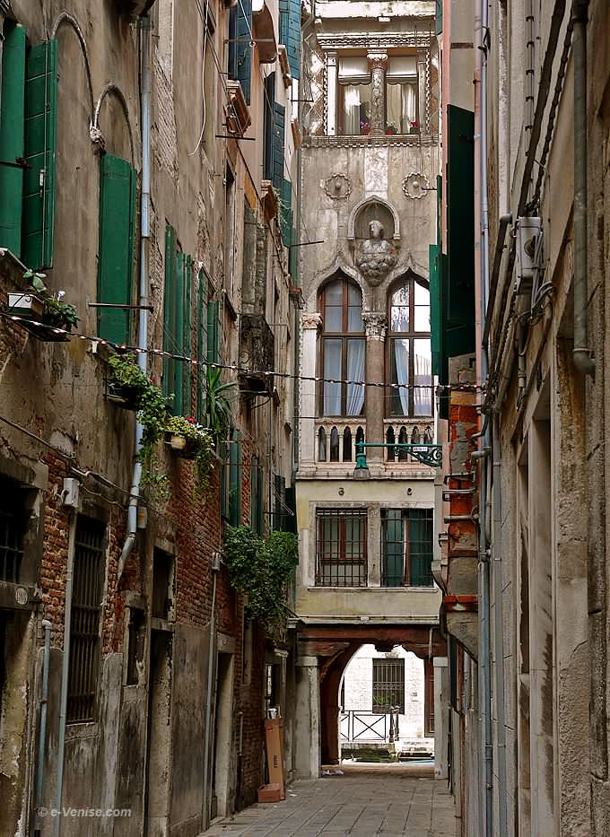 calle arco detta Bon palais Zorzi Bon style byzantin tardif Venise