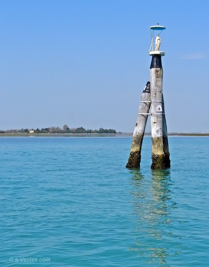 Madonetta de la Bocca de Sant Andrea, la bouche portuaire du Lido sur la lagune de Venise