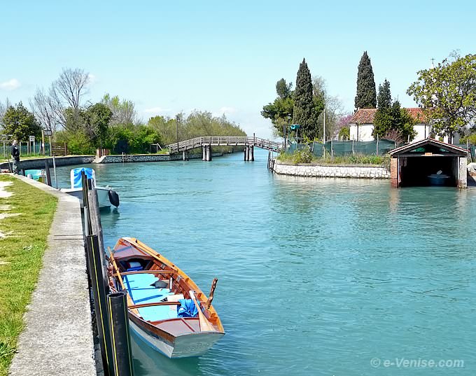 canal des îles de le Vignole à Venise