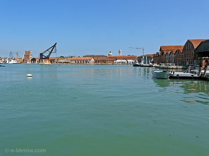 grand bassin de l'Arsenal de Venise