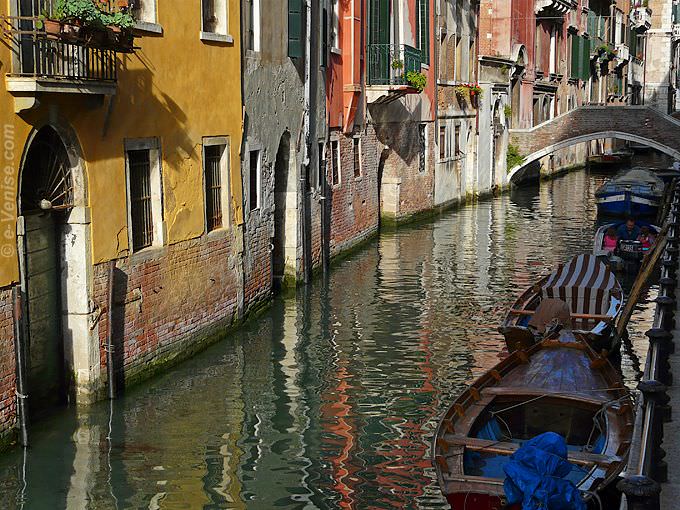 rio San Giovanni Laterano dans le Castello à Venise