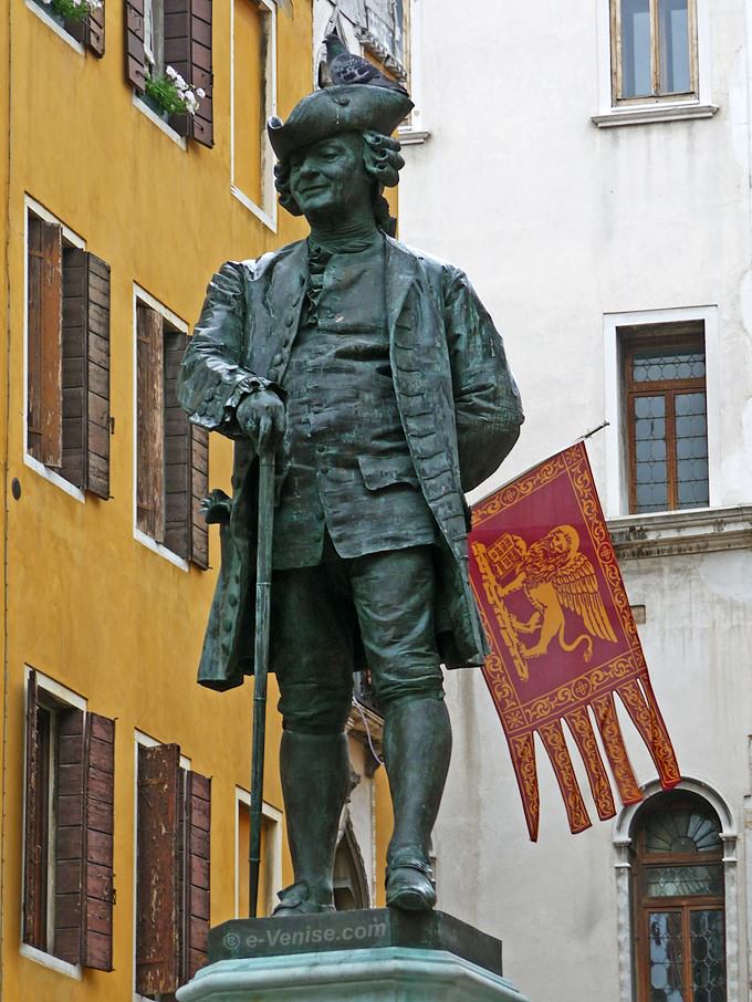 statue de Carlo Goldoni à Venise sur le campo San Bartolomeo dans le sestiere de San Marco 