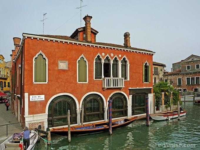 rio de Malcanton à Venise maison et cheminées