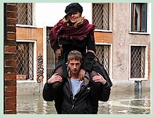 Acqua Alta record du 1er Décembre 2008 à Venise. Calle de la Toletta dans le Dorsoduro