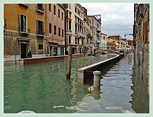 Acqua Alta record du 1er Décembre 2008 à Venise. Fondamenta Toffetti dans le Dorsoduro