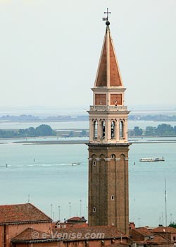 Le Campanile de San Francesco della Vigna et la lagune de Venise