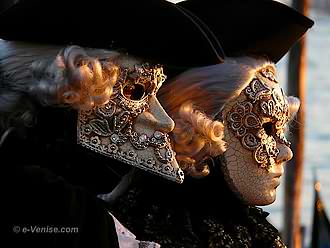 Carnaval de Venise bauta incognito