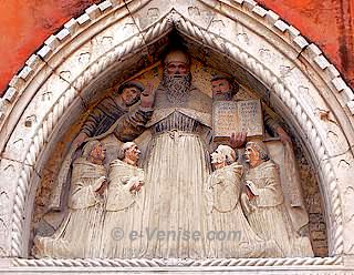 Lunette du Tabernacle - Saint Augustin entouré de ses moines