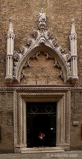 &Eacute;glise Santo Stefano Portail de Bartolomeon Bon 1442