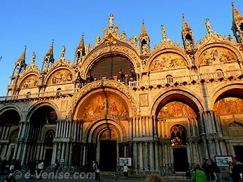 Façade de la Basilique Saint Marc à Venise