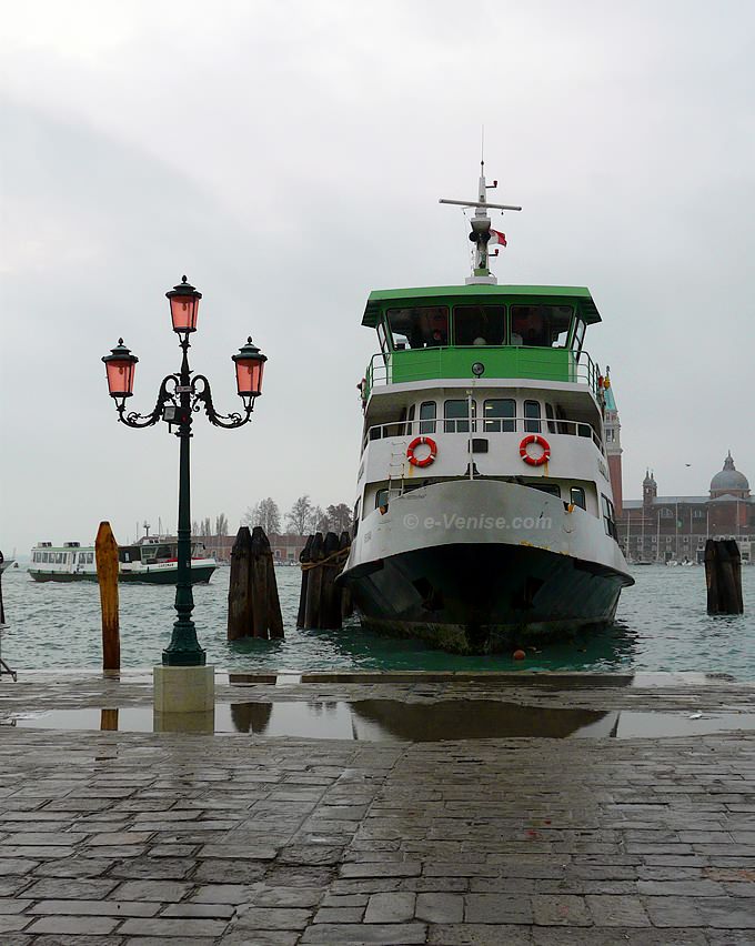 liaison bateau lido venise