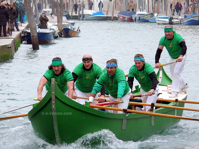 Régate de Caorline sur le Canal de Cannaregio à Venise