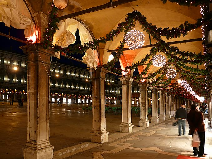 place saint marc procuraties nuove et vechie à Venise
