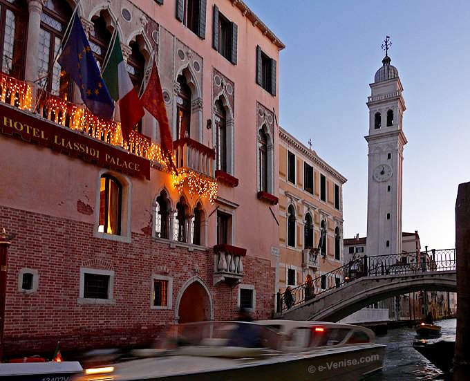 palais Zorzi-Liassidi Campanile San Giorgio dei Greci Venise