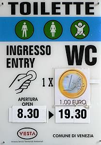 Toilettes publiques à Venise